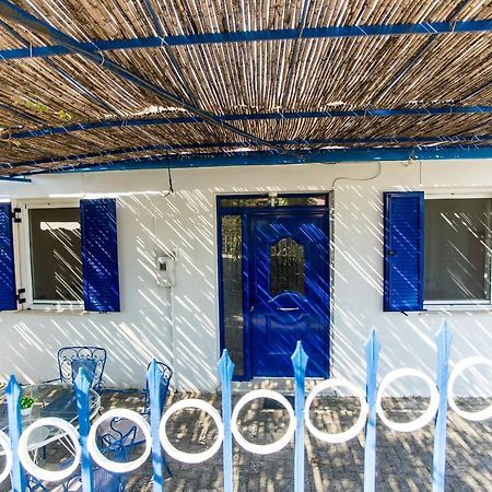 Blue White Apartments - Kefallonia Poolside Retreats สปาร์เชีย ภายนอก รูปภาพ