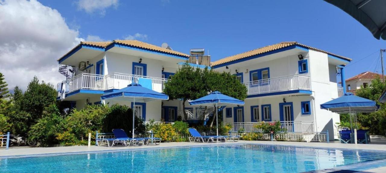 Blue White Apartments - Kefallonia Poolside Retreats สปาร์เชีย ภายนอก รูปภาพ
