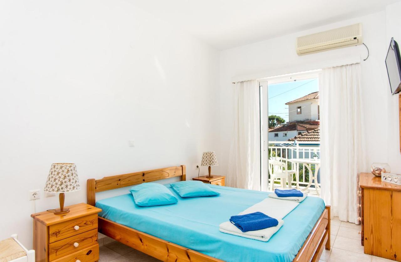 Blue White Apartments - Kefallonia Poolside Retreats สปาร์เชีย ภายนอก รูปภาพ