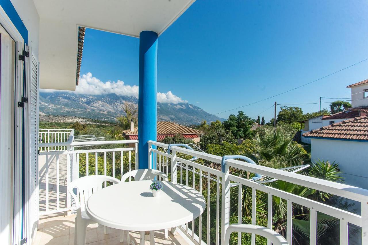 Blue White Apartments - Kefallonia Poolside Retreats สปาร์เชีย ภายนอก รูปภาพ