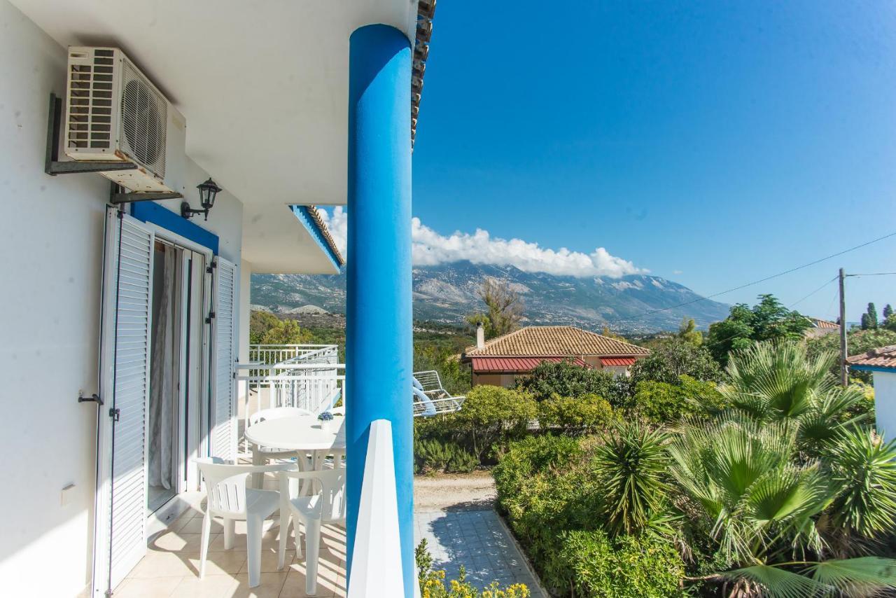Blue White Apartments - Kefallonia Poolside Retreats สปาร์เชีย ภายนอก รูปภาพ
